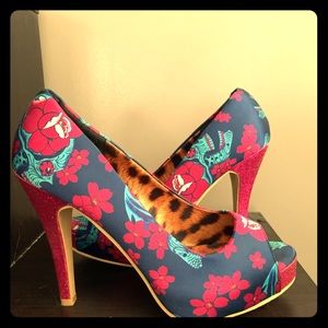 Iron fist pumps 👠